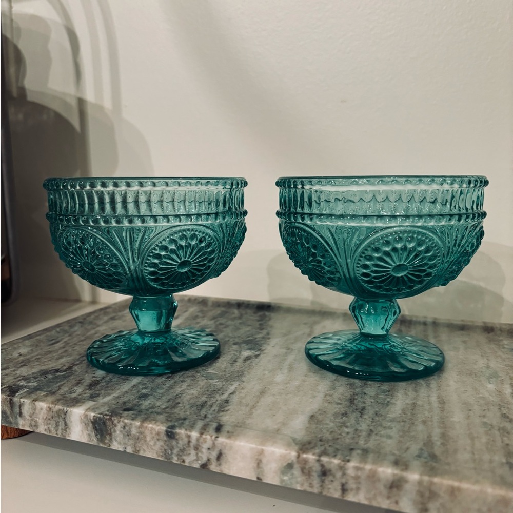 The Pioneer Woman Adeline Footed Bowls, Set of 2